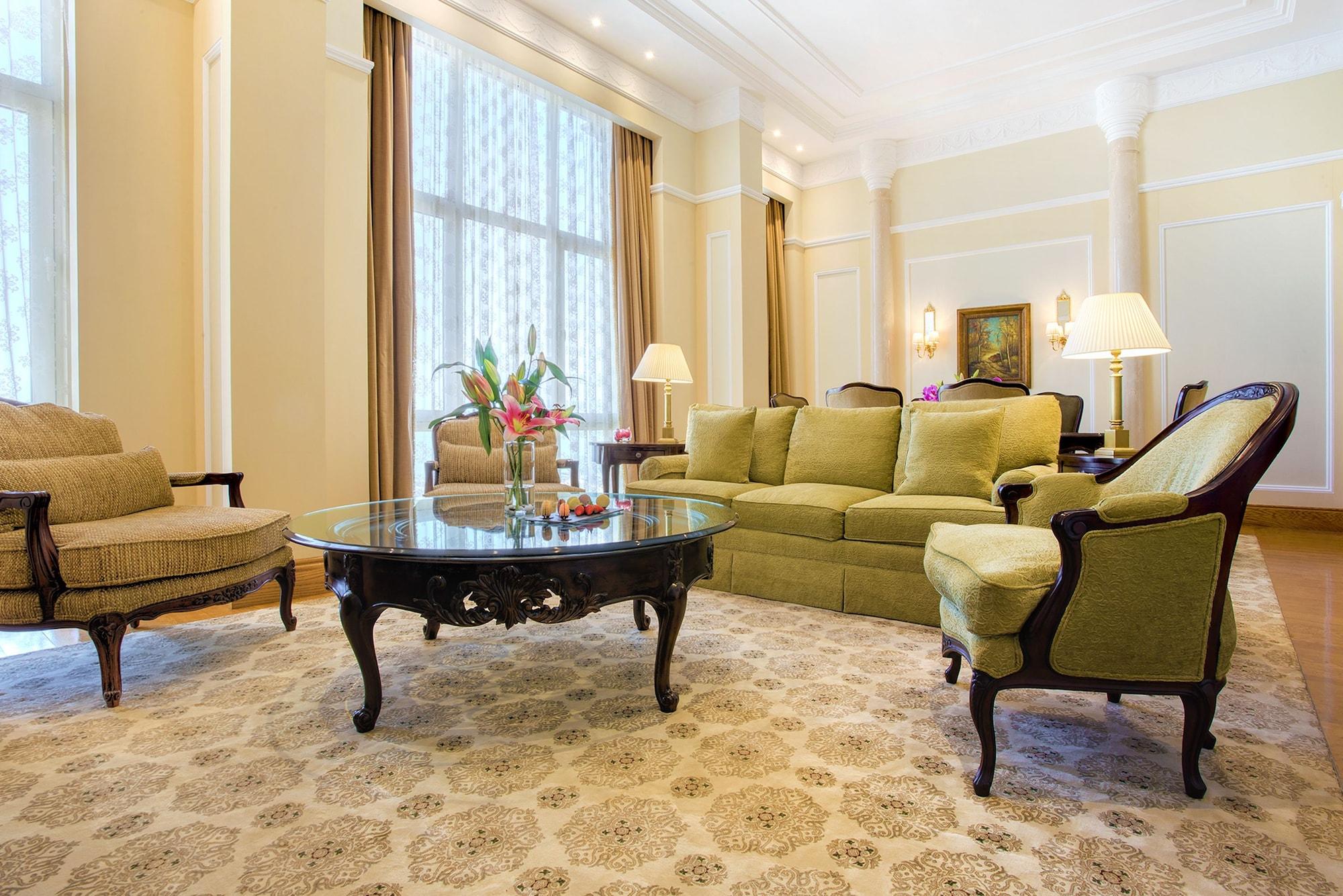 The Regency Hotel Kuwait Kuwait City Exterior photo A living room in a hotel suite