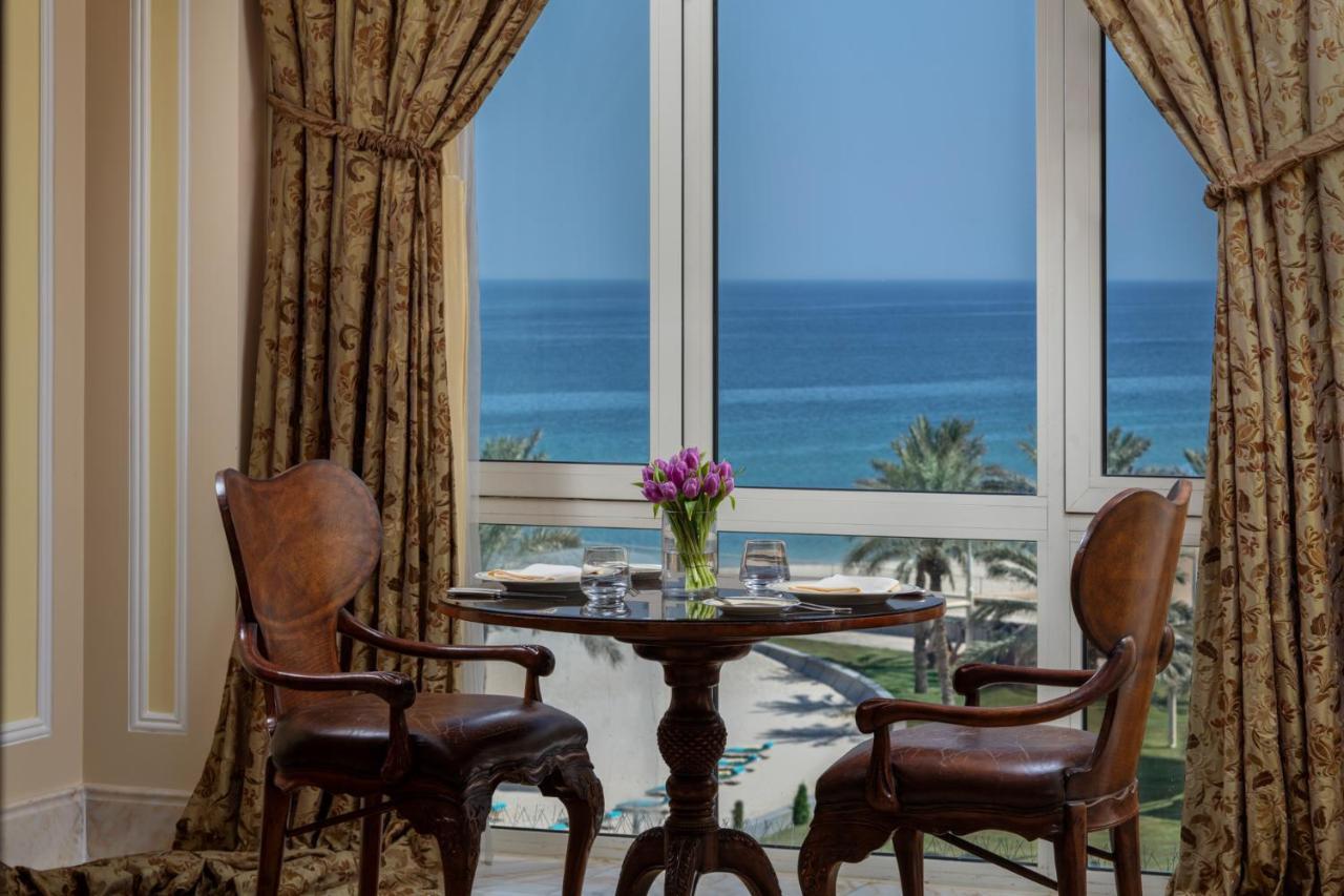 The Regency Hotel Kuwait Kuwait City Exterior photo A view of the Gulf of Aqaba from the hotel