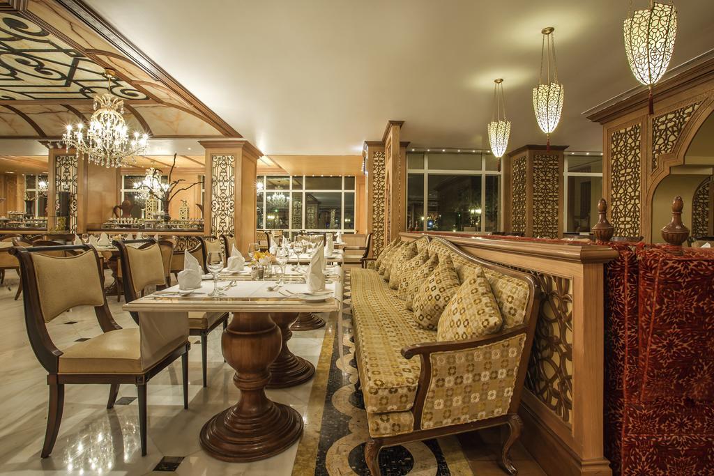 The Regency Hotel Kuwait Kuwait City Exterior photo The restaurant